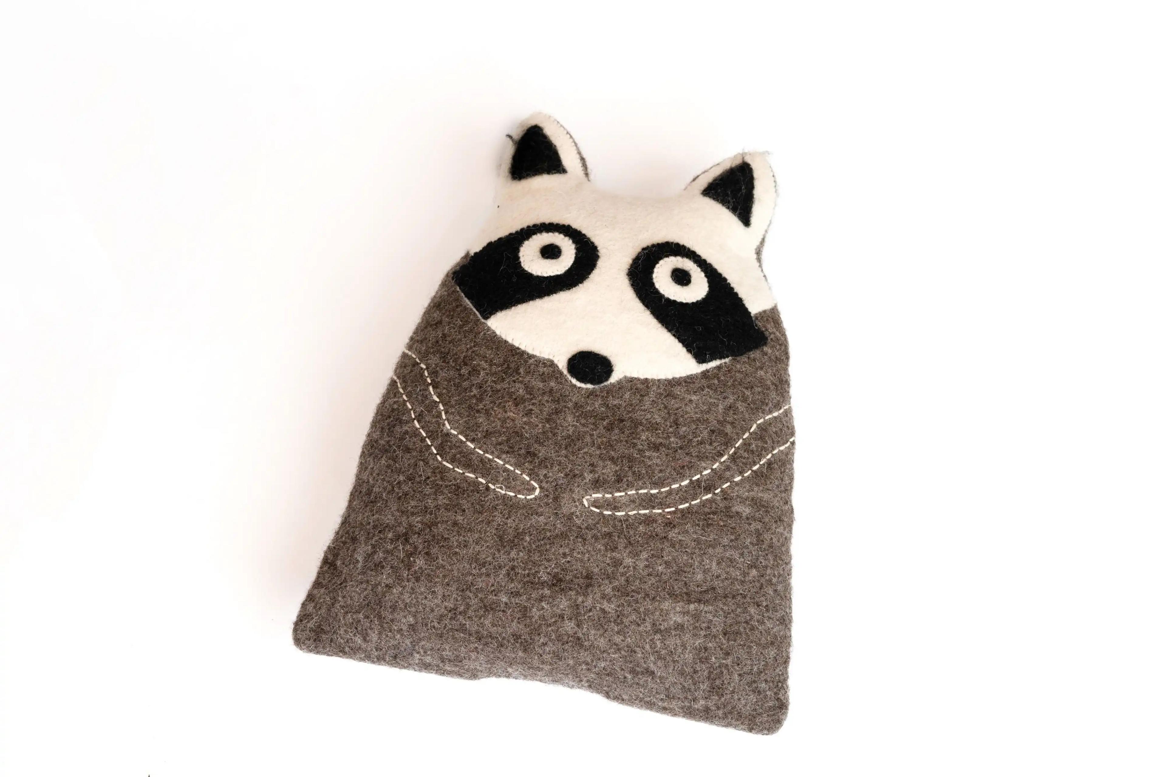 felt panda cushion 